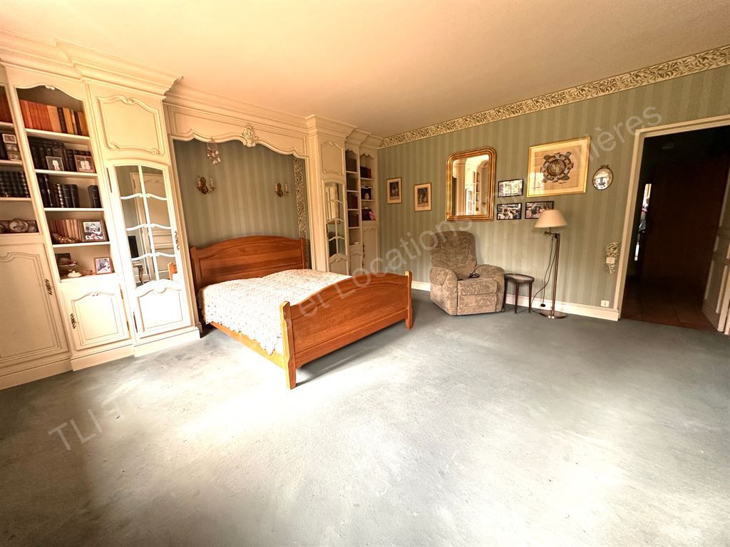 maison 9 Pièces en vente sur TETEGHEM COUDEKERQUE VILLAGE (59229)