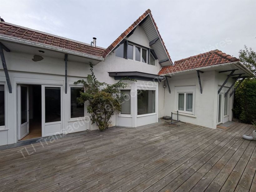 immeuble en vente sur TETEGHEM COUDEKERQUE VILLAGE (59229)
