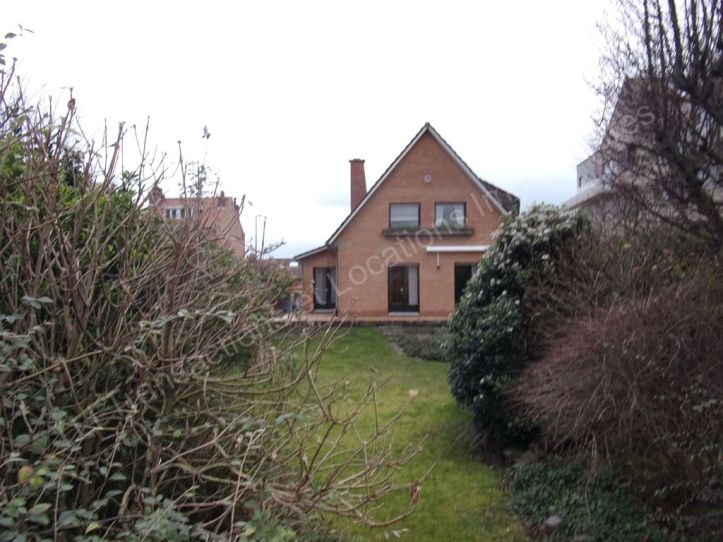 maison 5 Pièces en vente sur LEFFRINCKOUCKE (59495)