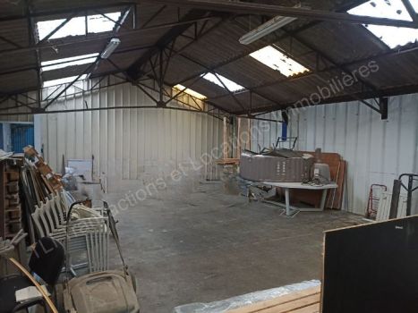 Vente Entrepôt Esquelbecq 397&nbsp;m²