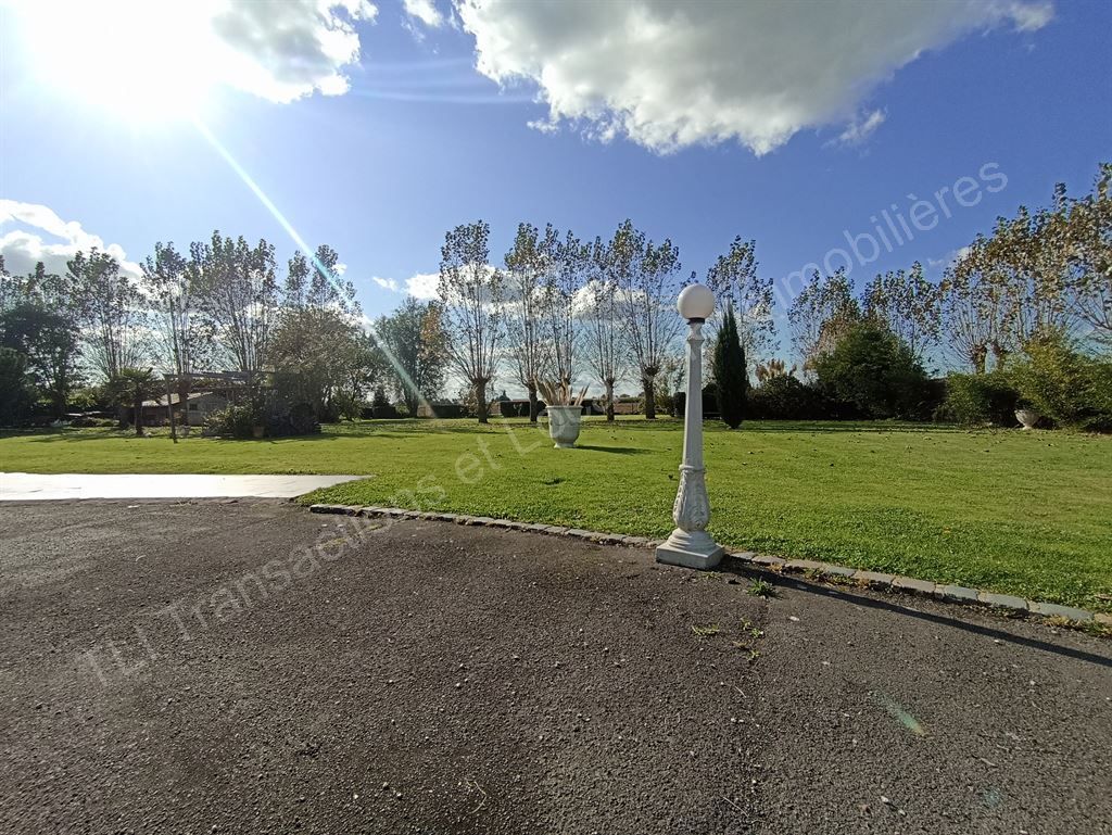 maison 9 Pièces en vente sur ZEGERSCAPPEL (59470)