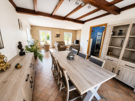 Vente Maison Téteghem 7&nbsp;Pièces 143.9&nbsp;m²