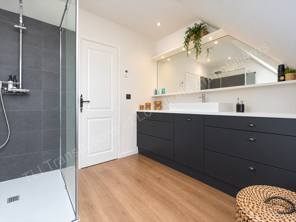maison 6 Pièces en vente sur TETEGHEM COUDEKERQUE VILLAGE (59229)